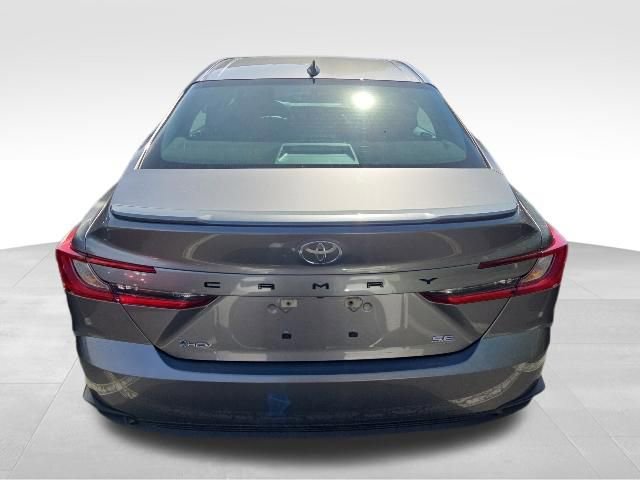 Used 2025 Toyota Camry SE FWD image 4