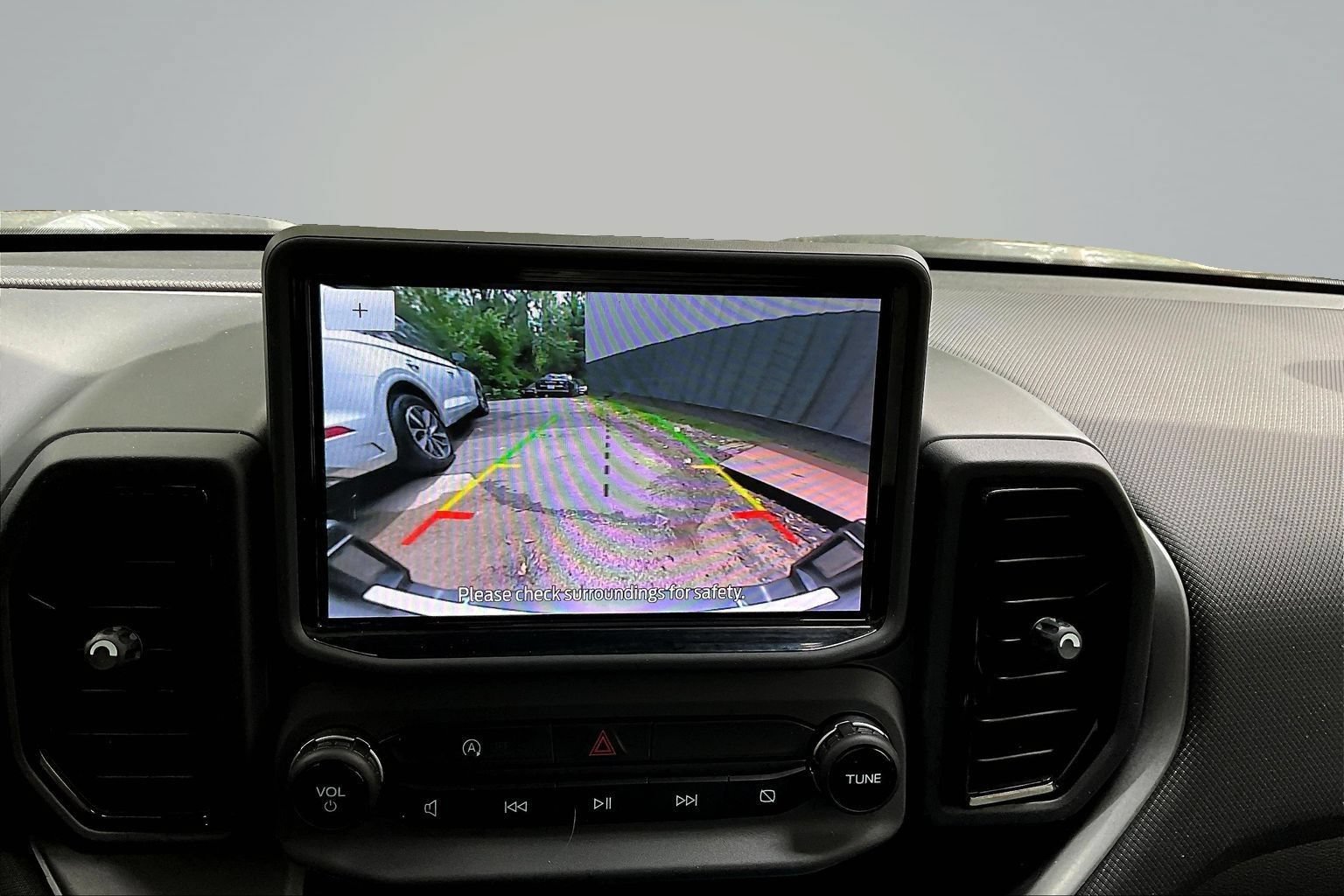 Used 2022 Ford Bronco Sport AWD/4WD image 9