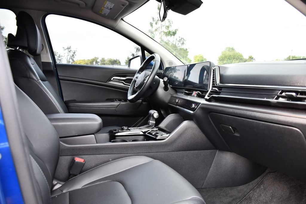 Used 2023 Kia Sportage EX FWD image 34
