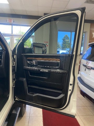 Used 2018 RAM 2500 Laramie w/ Convenience Group image 10