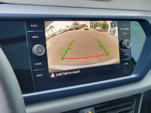 Certified 2023 Volkswagen Taos SE FWD image 24
