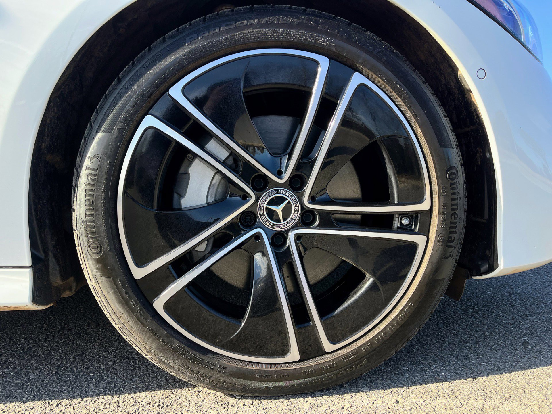 Used 2024 Mercedes-Benz CLE 300 4MATIC Coupe image 12