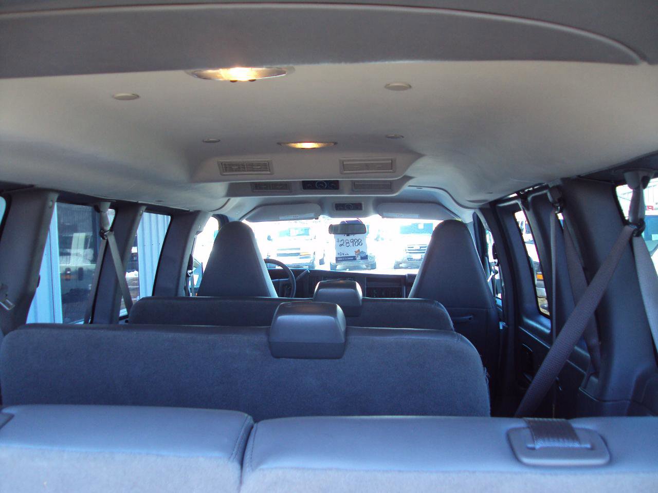 Used 2019 Chevrolet Express 3500 LS RWD image 9