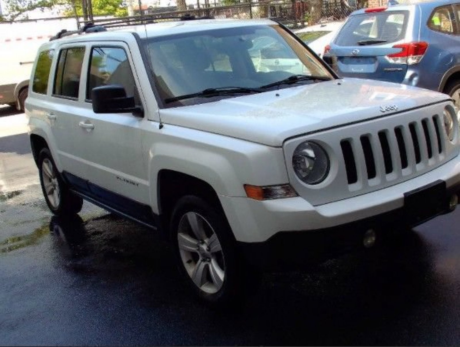 Used 2015 Jeep Patriot Latitude AWD/4WD image 2