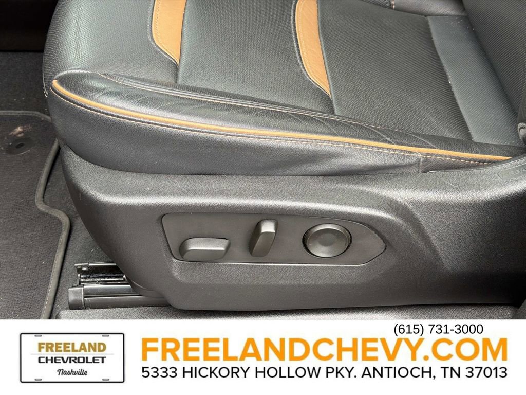 Used 2022 GMC Yukon AT4 image 31