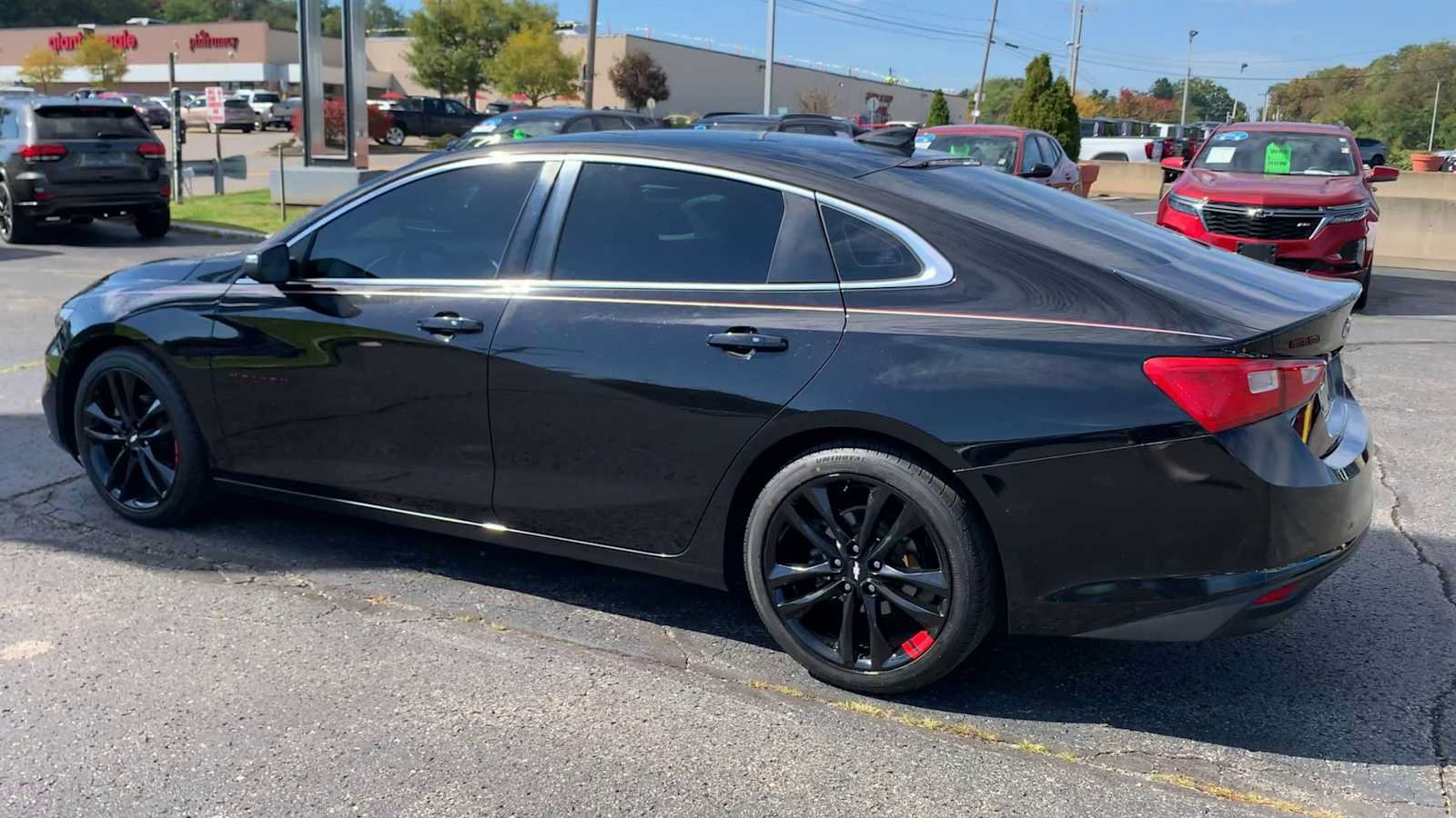 Used 2018 Chevrolet Malibu LT w/ Redline Edition FWD image 6