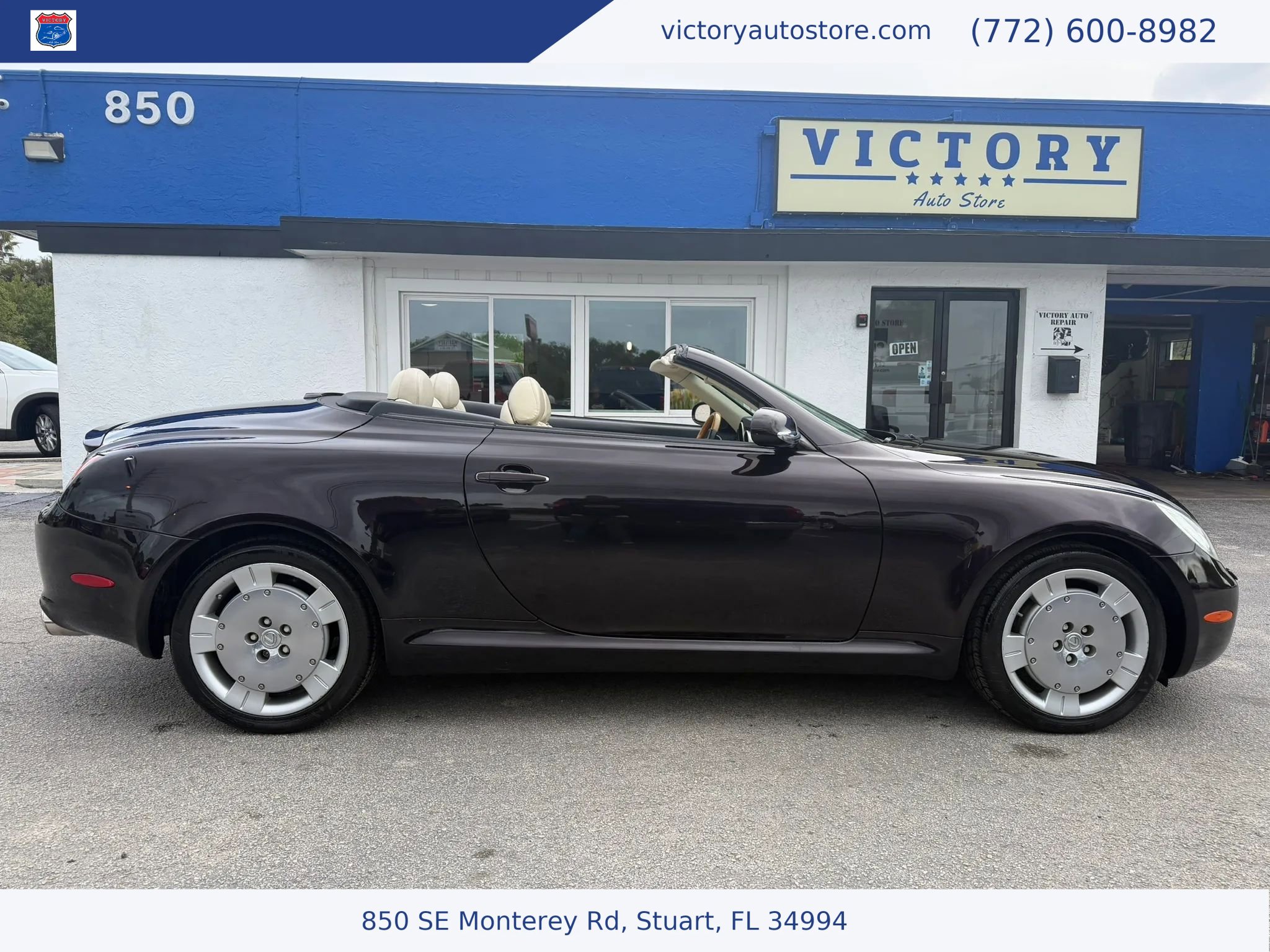Used 2003 Lexus SC 430 Convertible image 2