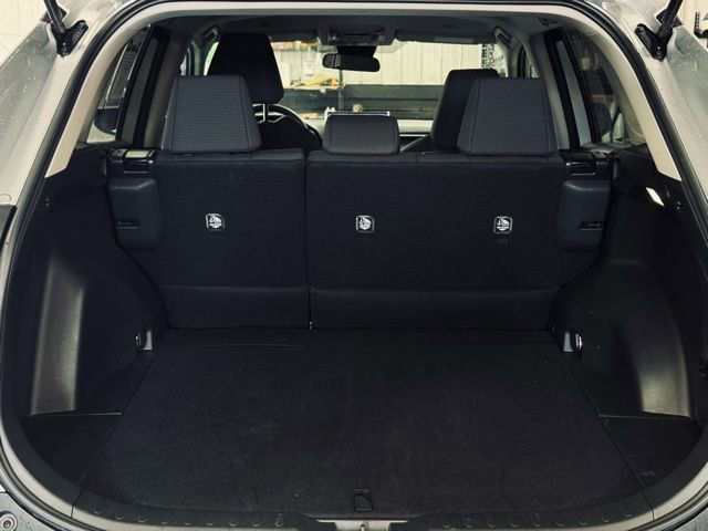 Used 2025 Toyota RAV4 LE image 9