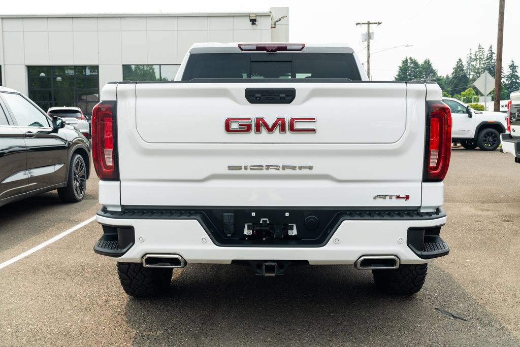 Used 2022 GMC Sierra 1500 AT4 AWD/4WD image 6