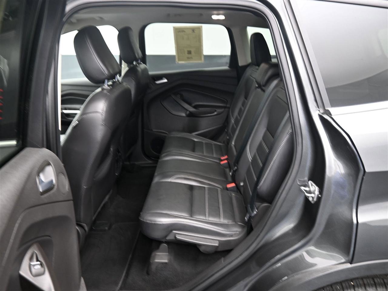 Used 2019 Ford Escape Titanium FWD image 11