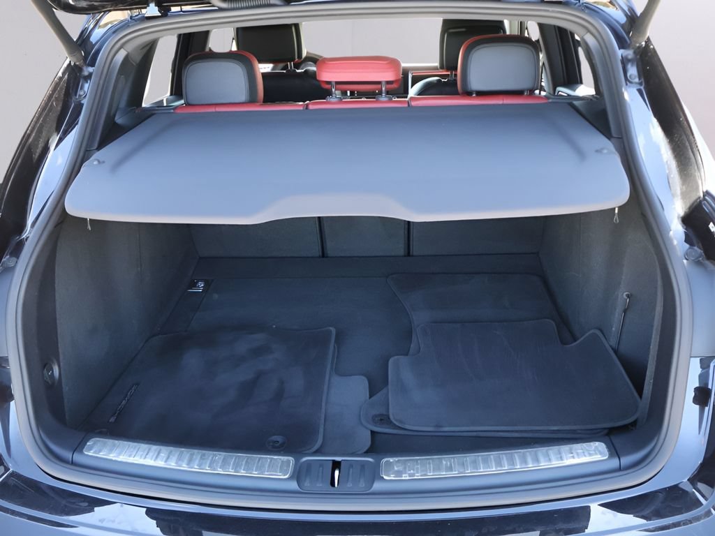 Certified 2024 Porsche Macan S w/ Premium Plus Package AWD/4WD image 17