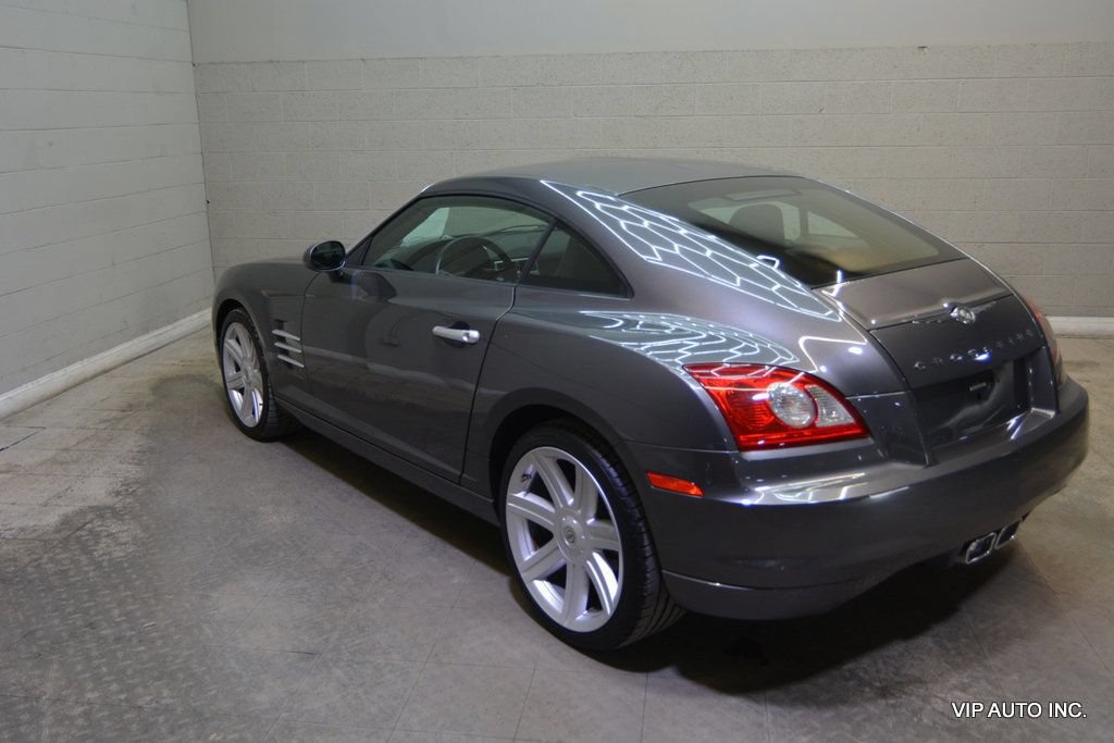 Used 2005 Chrysler Crossfire Limited RWD image 3