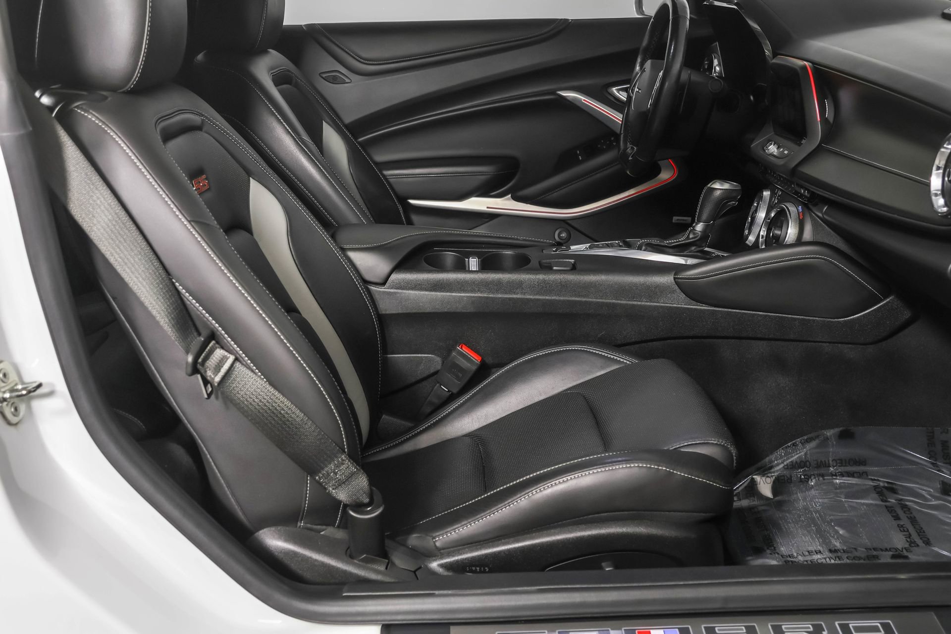 Used 2018 Chevrolet Camaro SS image 41