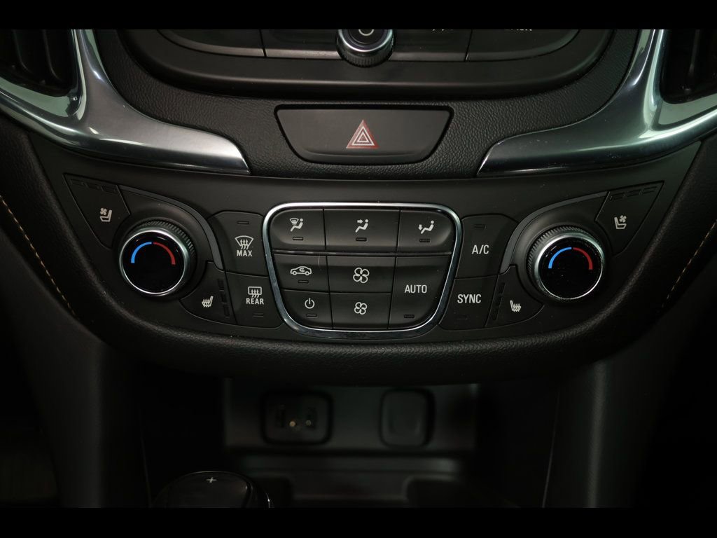 Used 2018 Chevrolet Equinox Premier image 14