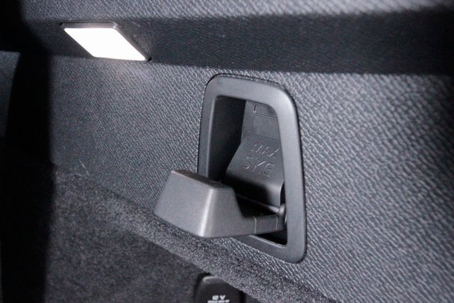 Certified 2024 Volvo XC90 B5 Plus image 39