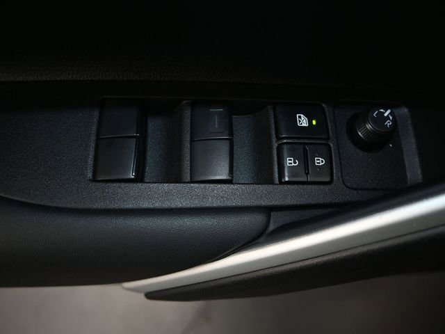 Used 2026 Toyota Corolla Cross LE w/ Moonroof Package image 11