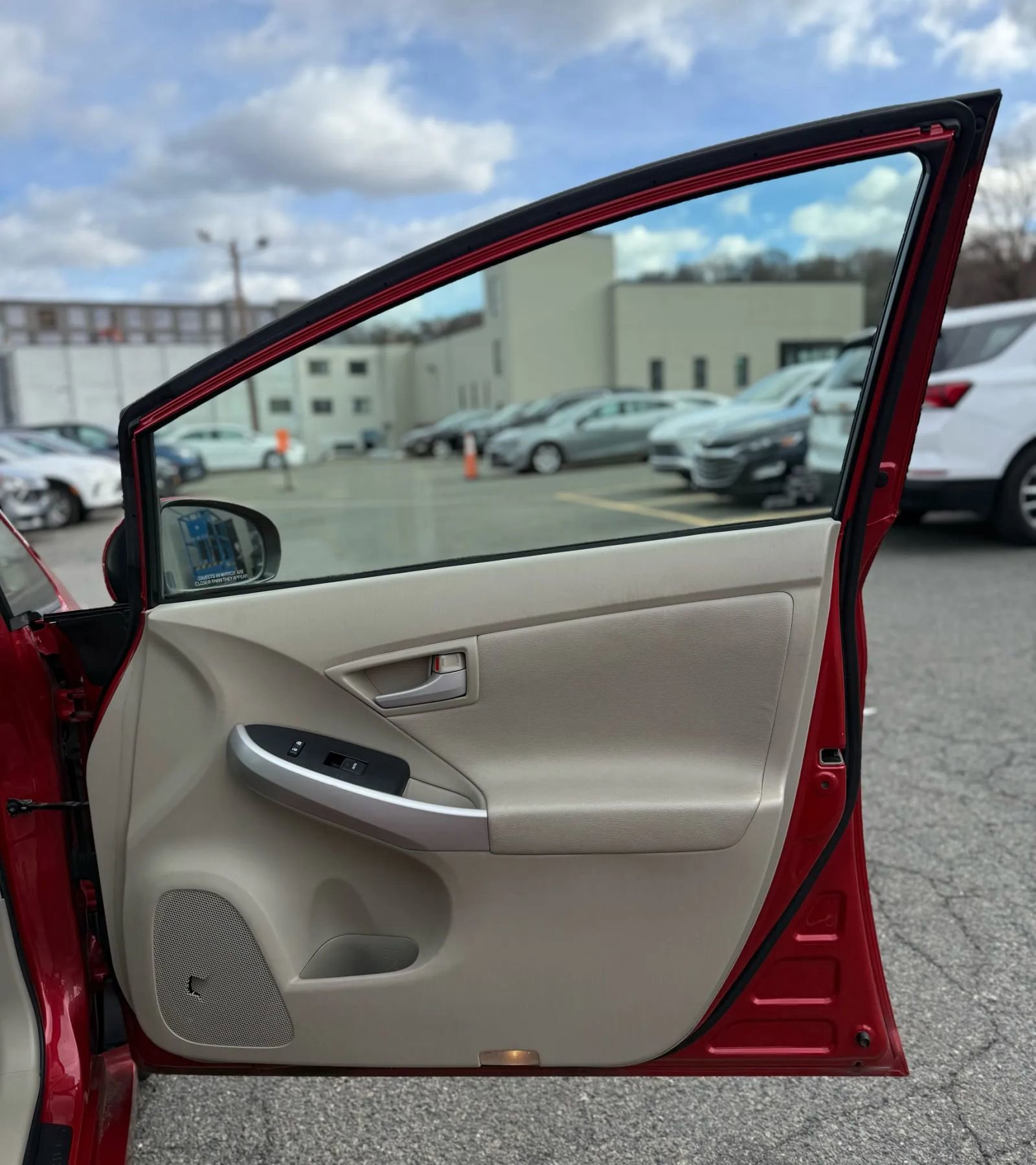 Used 2010 Toyota Prius Five image 17