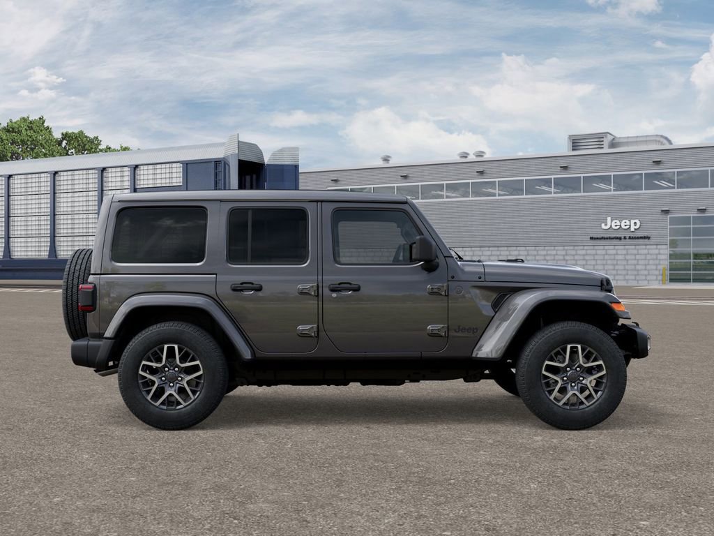 Used 2025 Jeep Wrangler Sahara image 21