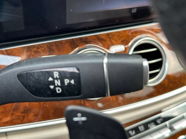 Certified 2019 Mercedes-Benz E 300 4MATIC image 22