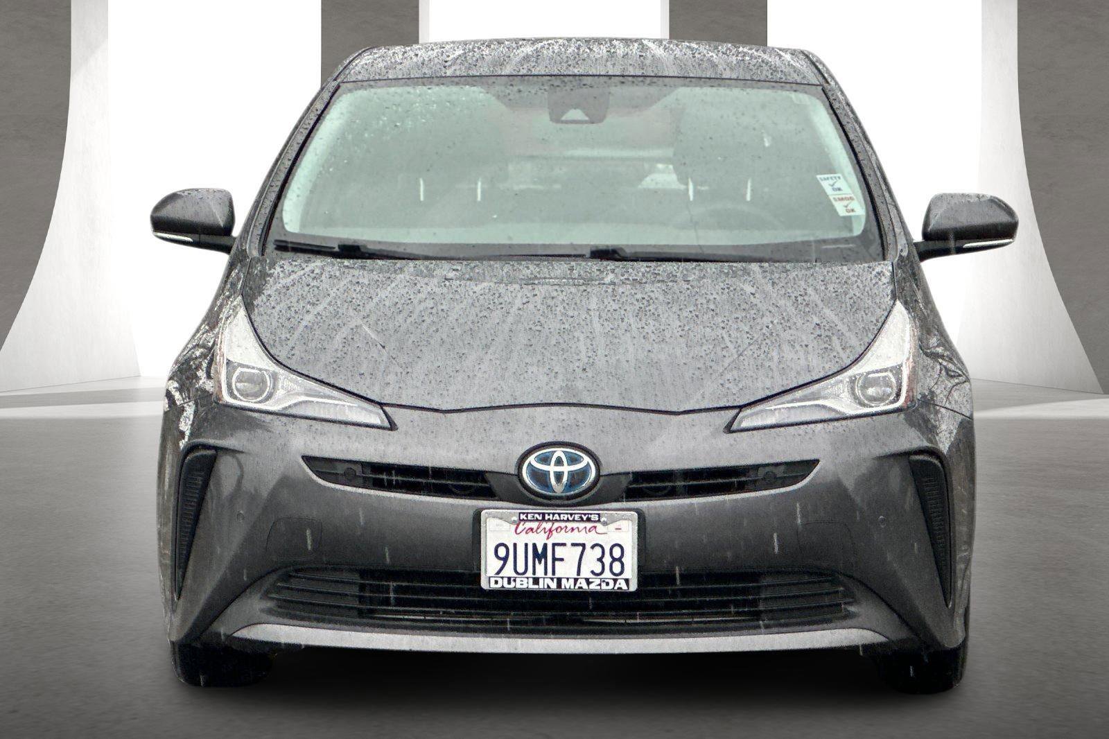 Used 2021 Toyota Prius LE image 9