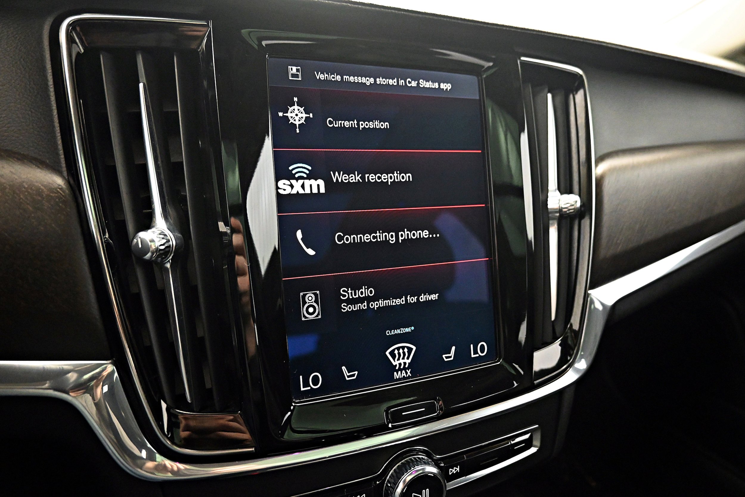 Used 2018 Volvo V90 T6 Cross Country w/ Convenience Package AWD/4WD image 9