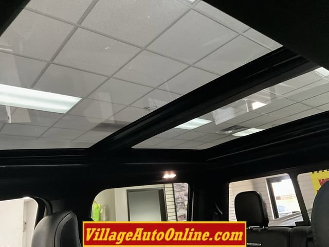 Used 2016 Ford F150 Platinum w/ Equipment Group 701A Luxury AWD/4WD image 24
