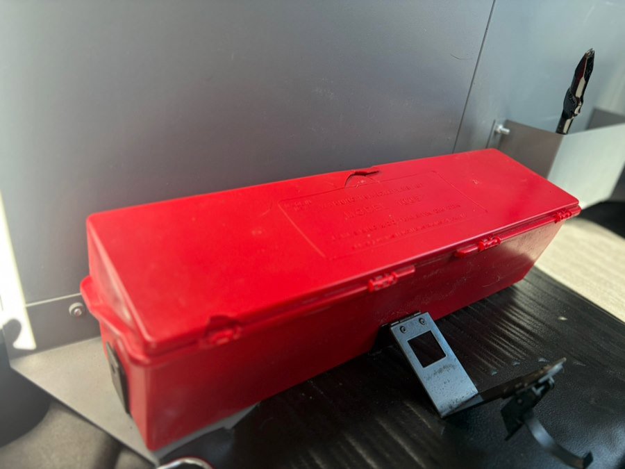 Used 2021 Chevrolet Express 3500 w/ Driver Convenience Package image 27