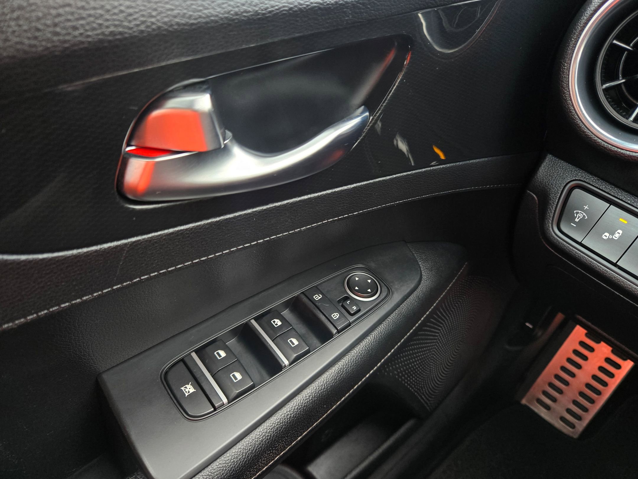 Used 2021 Kia Forte GT-Line image 21