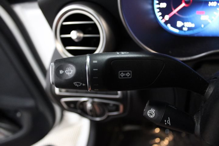 Used 2019 Mercedes-Benz C 300 4MATIC Sedan image 36