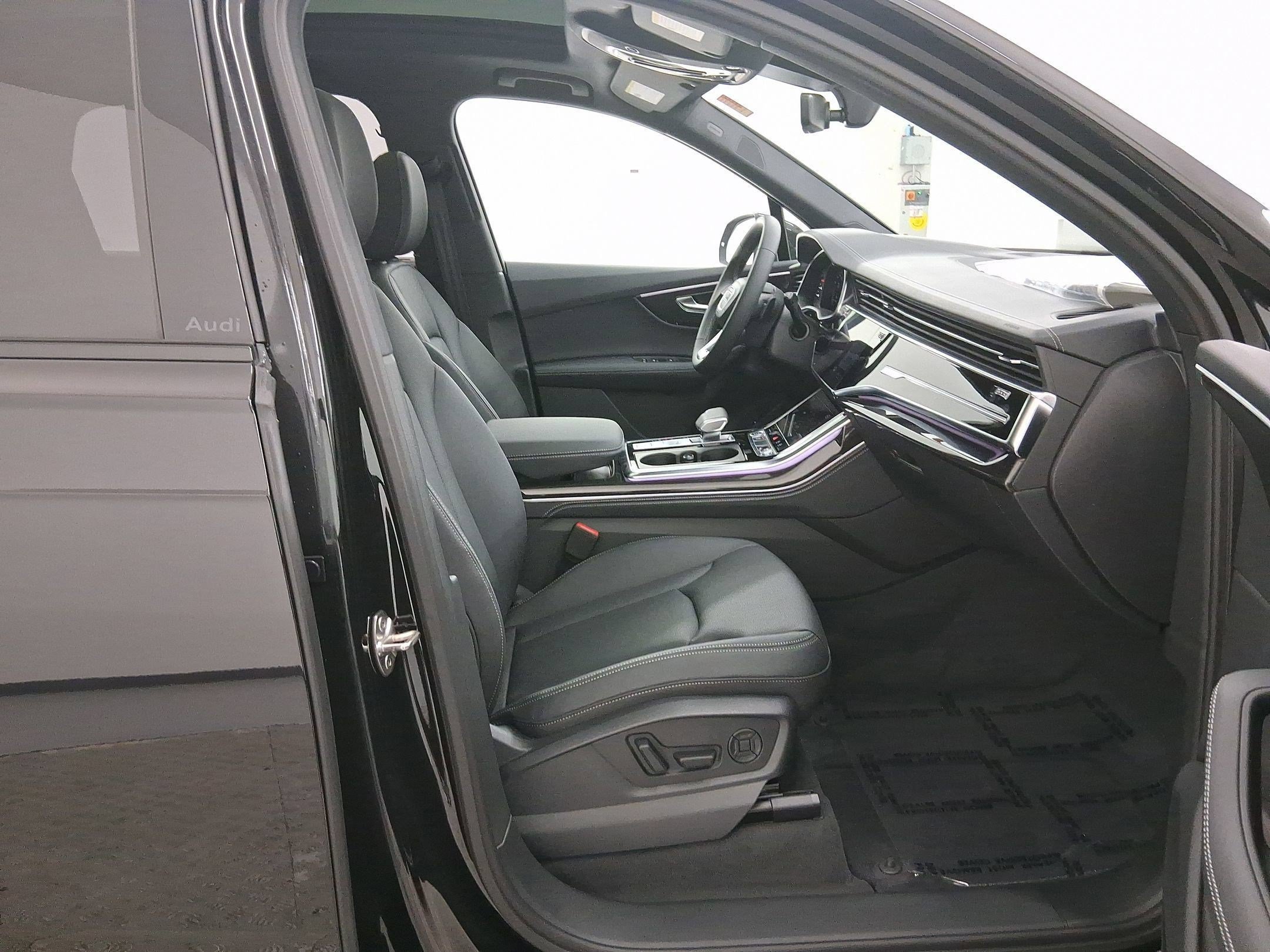 Used 2026 Audi Q7 3.0T Premium Plus w/ Premium Plus Package AWD/4WD image 31