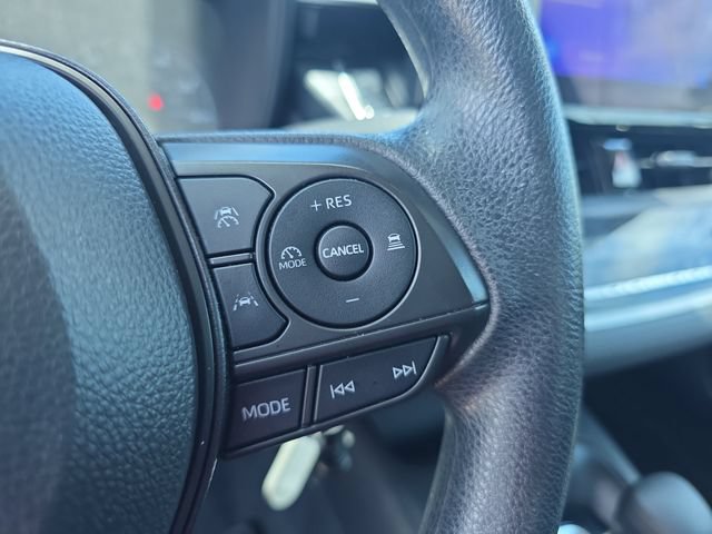 Used 2024 Toyota Corolla LE FWD image 22