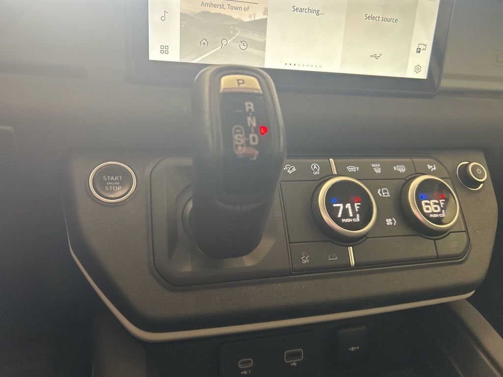 Certified 2022 Land Rover Defender 110 image 8