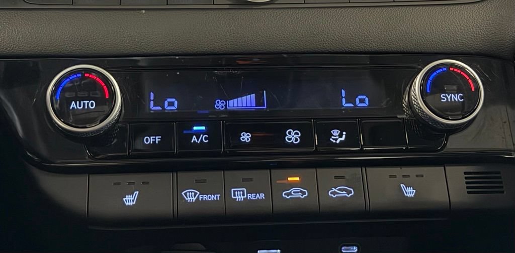 Certified 2024 Hyundai Elantra SEL w/ Convenience Package FWD image 21