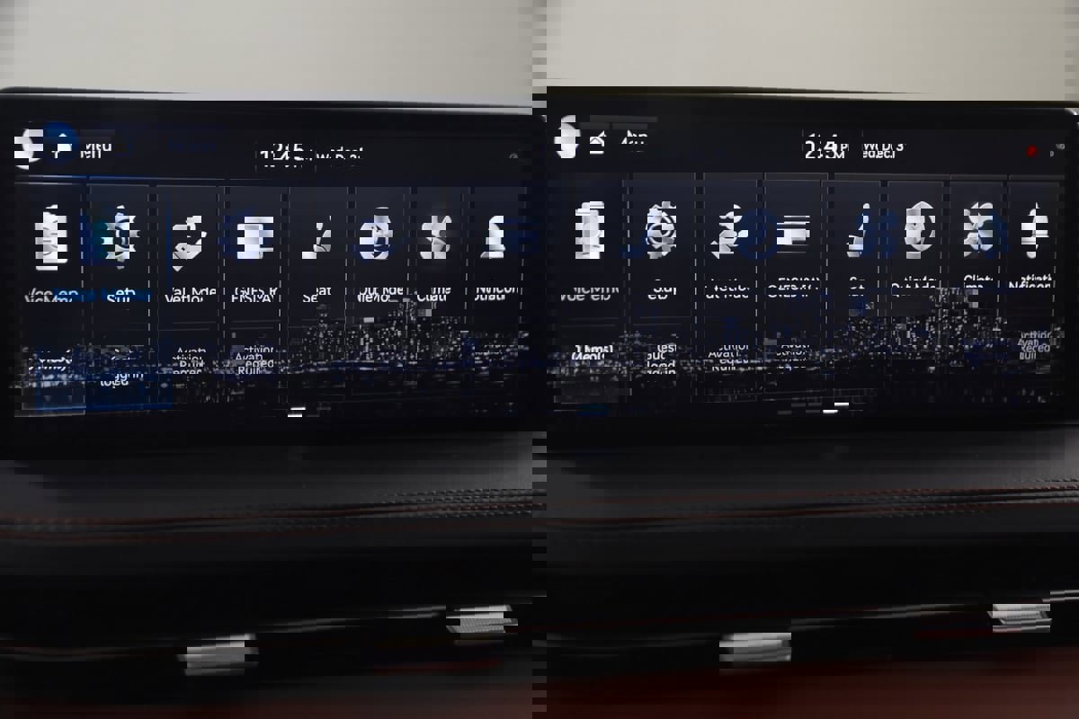 Used 2022 Genesis GV70 3.5T Sport w/ Sport Advanced Package image 38