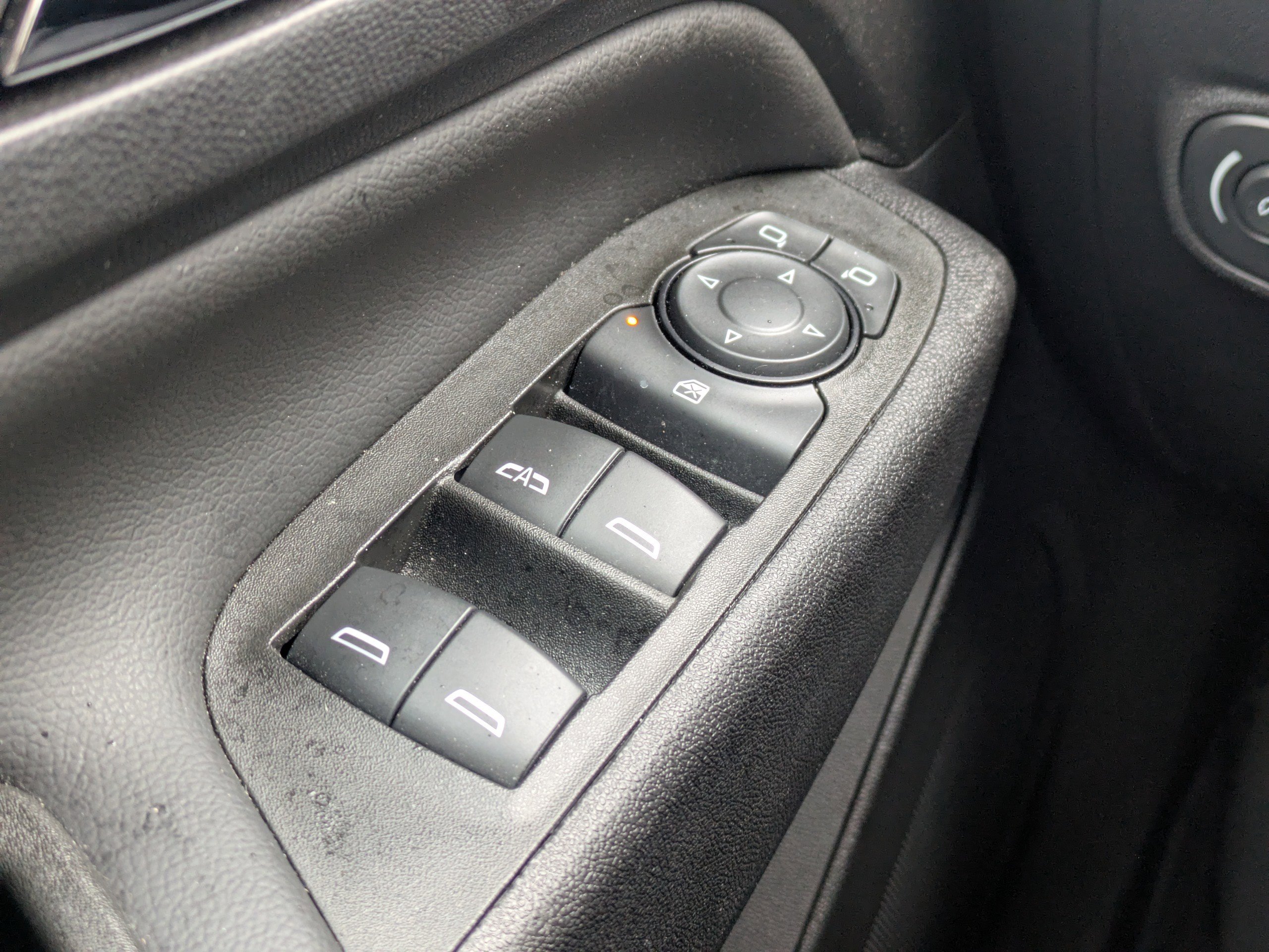 Used 2024 Chevrolet Equinox LT image 26