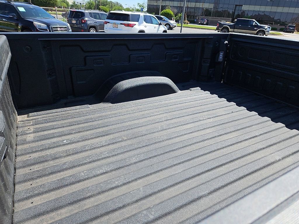 Used 2024 Chevrolet Silverado 2500 Custom w/ Custom Convenience Package AWD/4WD image 17