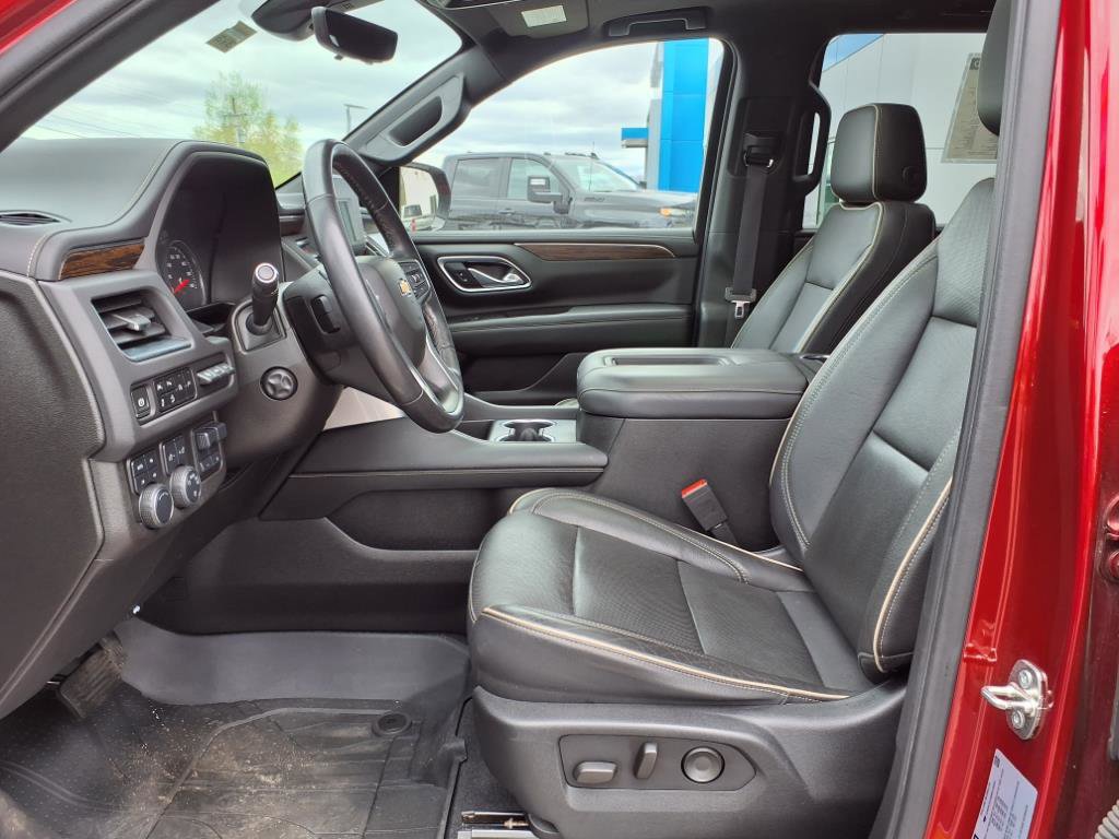 Used 2021 Chevrolet Tahoe Premier w/ Premium Package AWD/4WD image 7