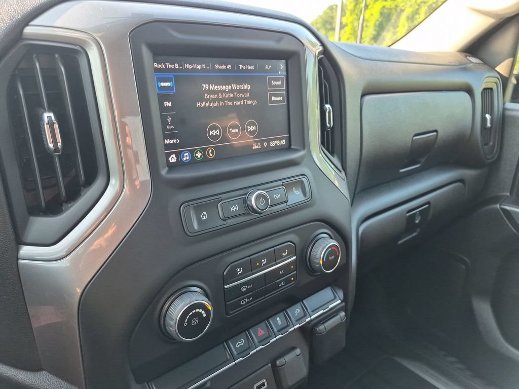 Used 2022 Chevrolet Silverado 2500 Custom w/ Gooseneck/5TH Wheel Package AWD/4WD image 18