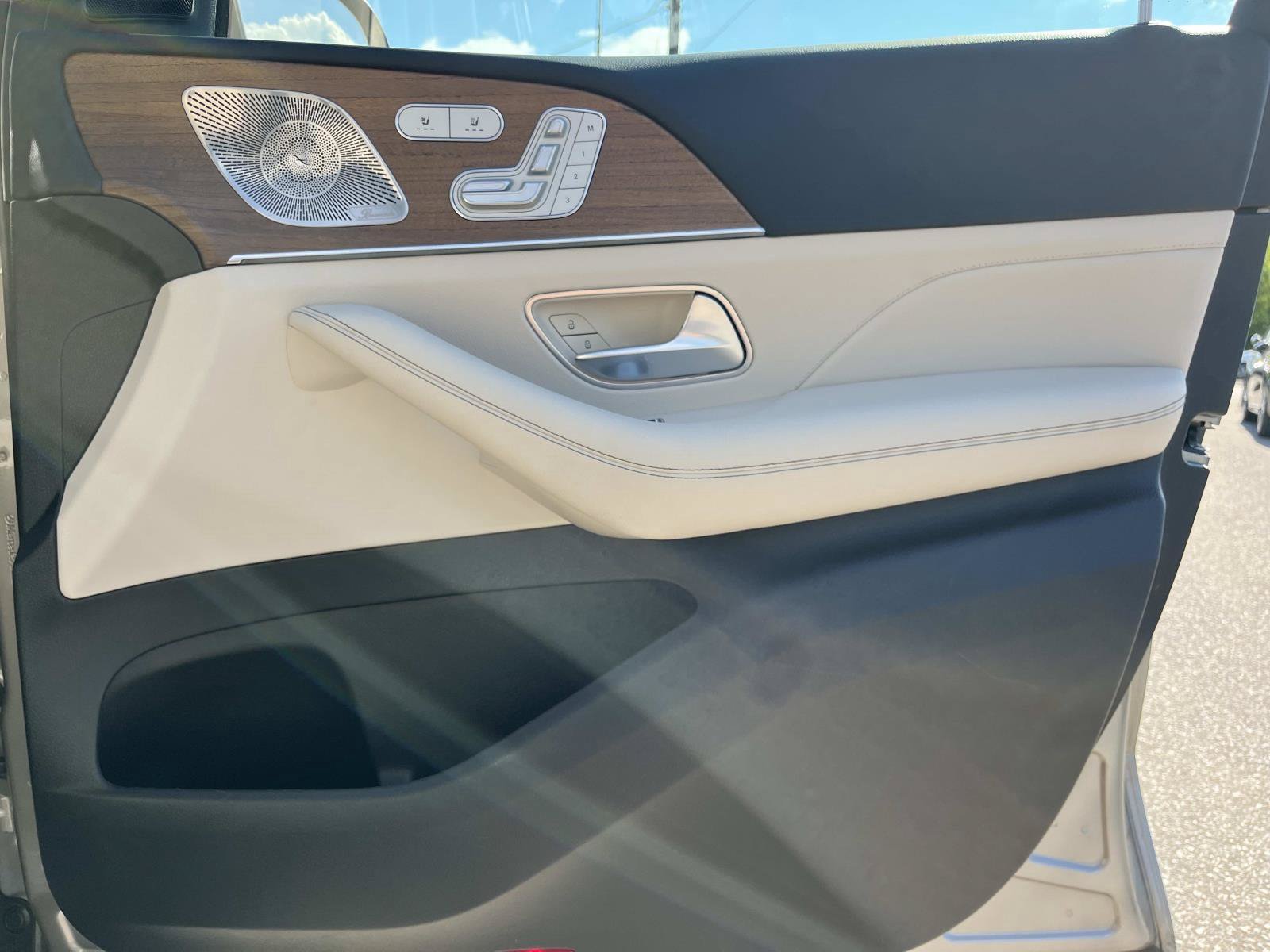 Certified 2022 Mercedes-Benz GLS 450 4MATIC image 28