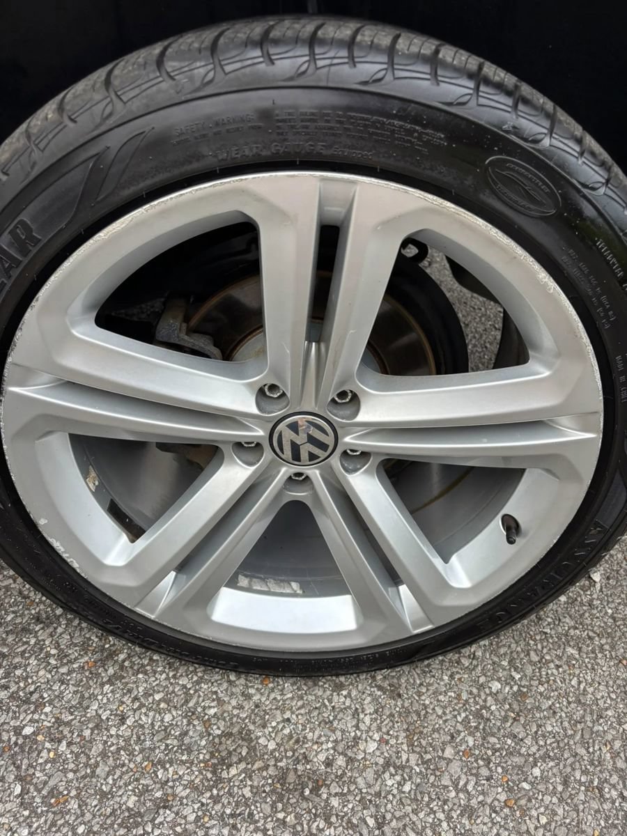 Used 2015 Volkswagen Tiguan R-Line AWD/4WD image 25