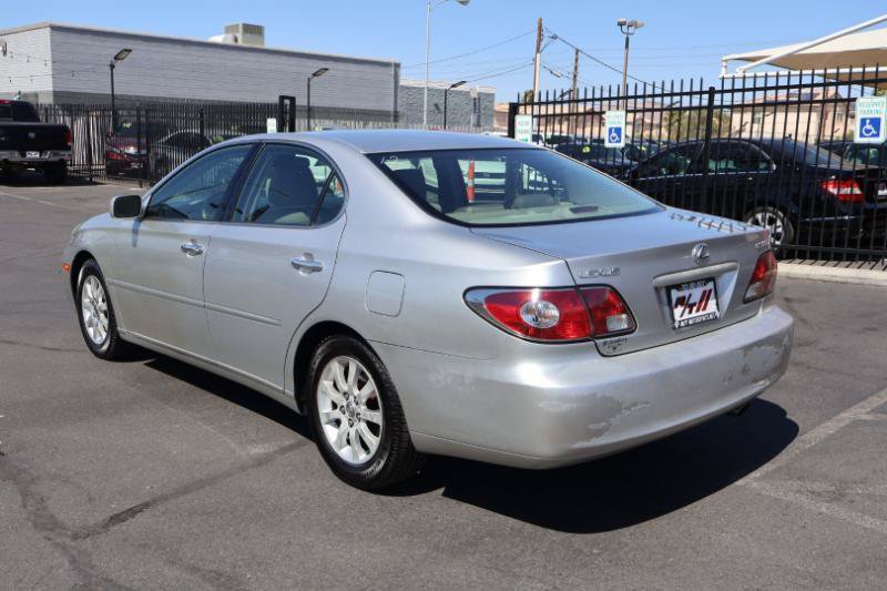 Used 2003 Lexus ES 330 FWD image 5