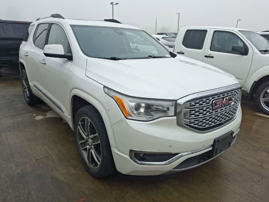 Used 2019 GMC Acadia Denali w/ Technology Package image 2