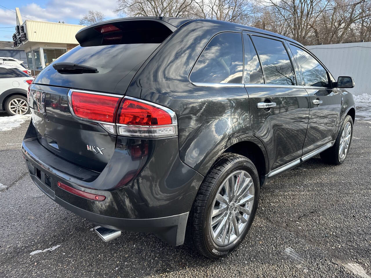 Used 2015 Lincoln MKX FWD w/ Equipment Group 102A image 5
