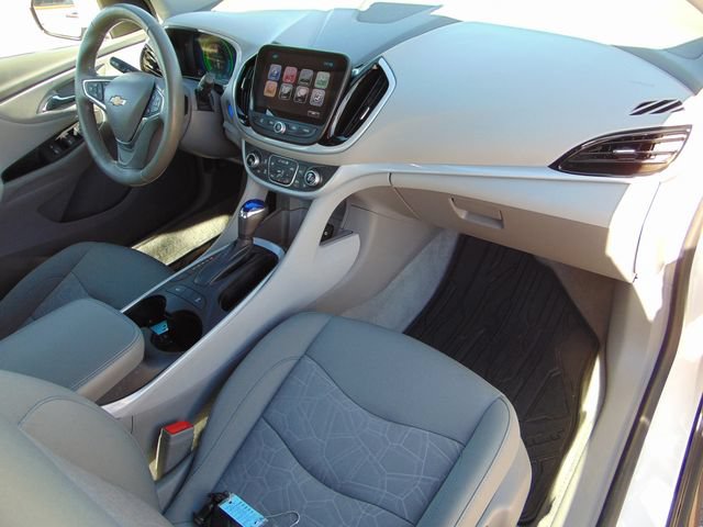 Used 2017 Chevrolet Volt LT w/ Comfort Package FWD image 25