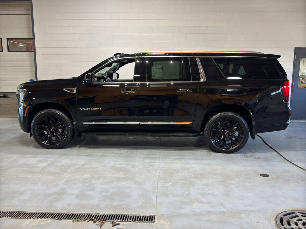 Used 2025 GMC Yukon XL Elevation w/ LPO, Elevation Black Package image 2