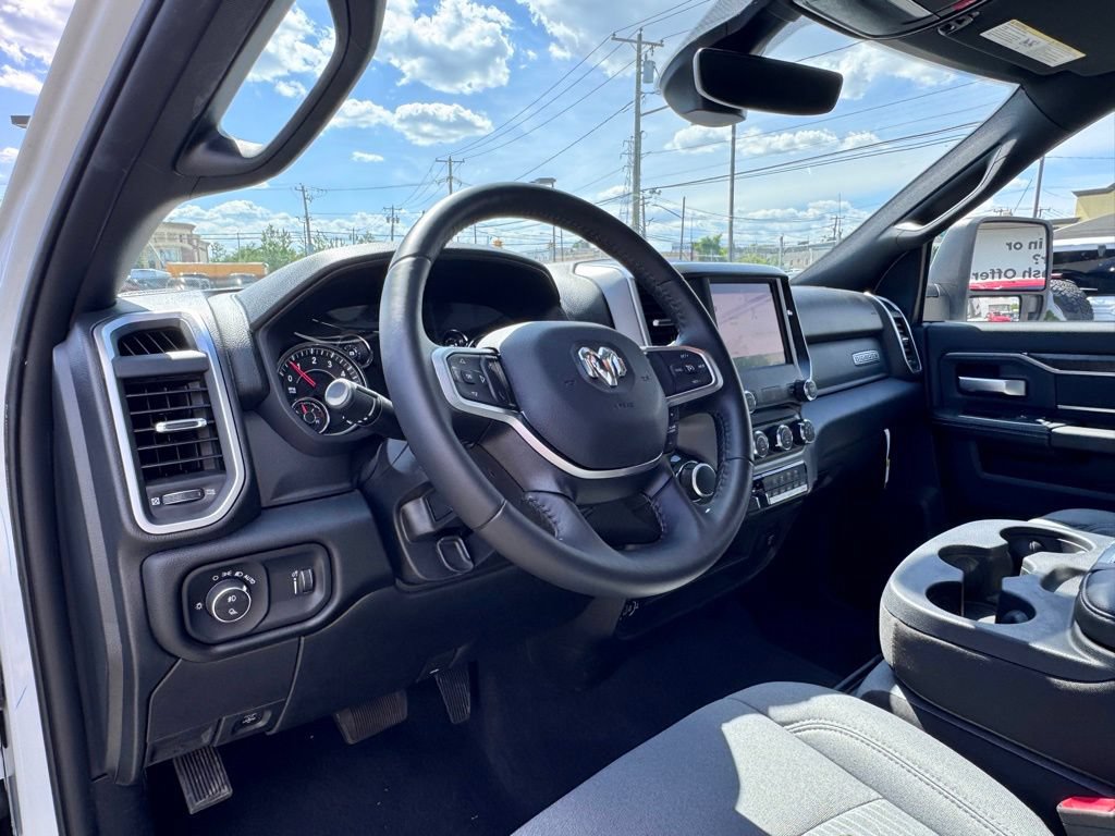 Used 2024 RAM 2500 Big Horn w/ Protection Group AWD/4WD image 13
