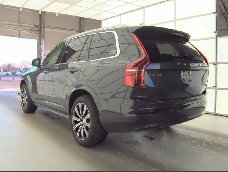 Used 2023 Volvo XC90 B5 Core w/ Protection Package Premier image 3
