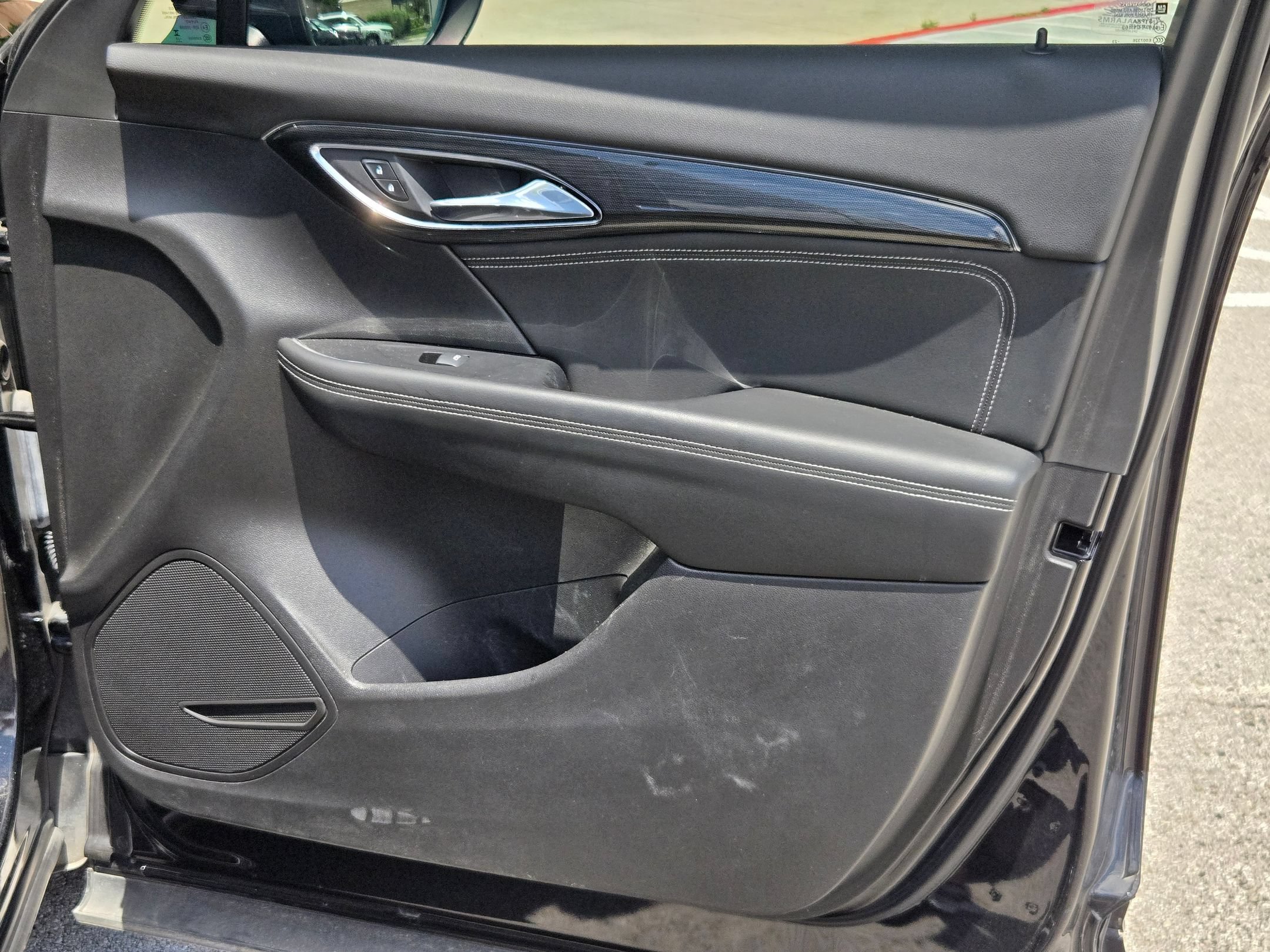 Used 2023 Buick Envision Essence AWD/4WD image 28