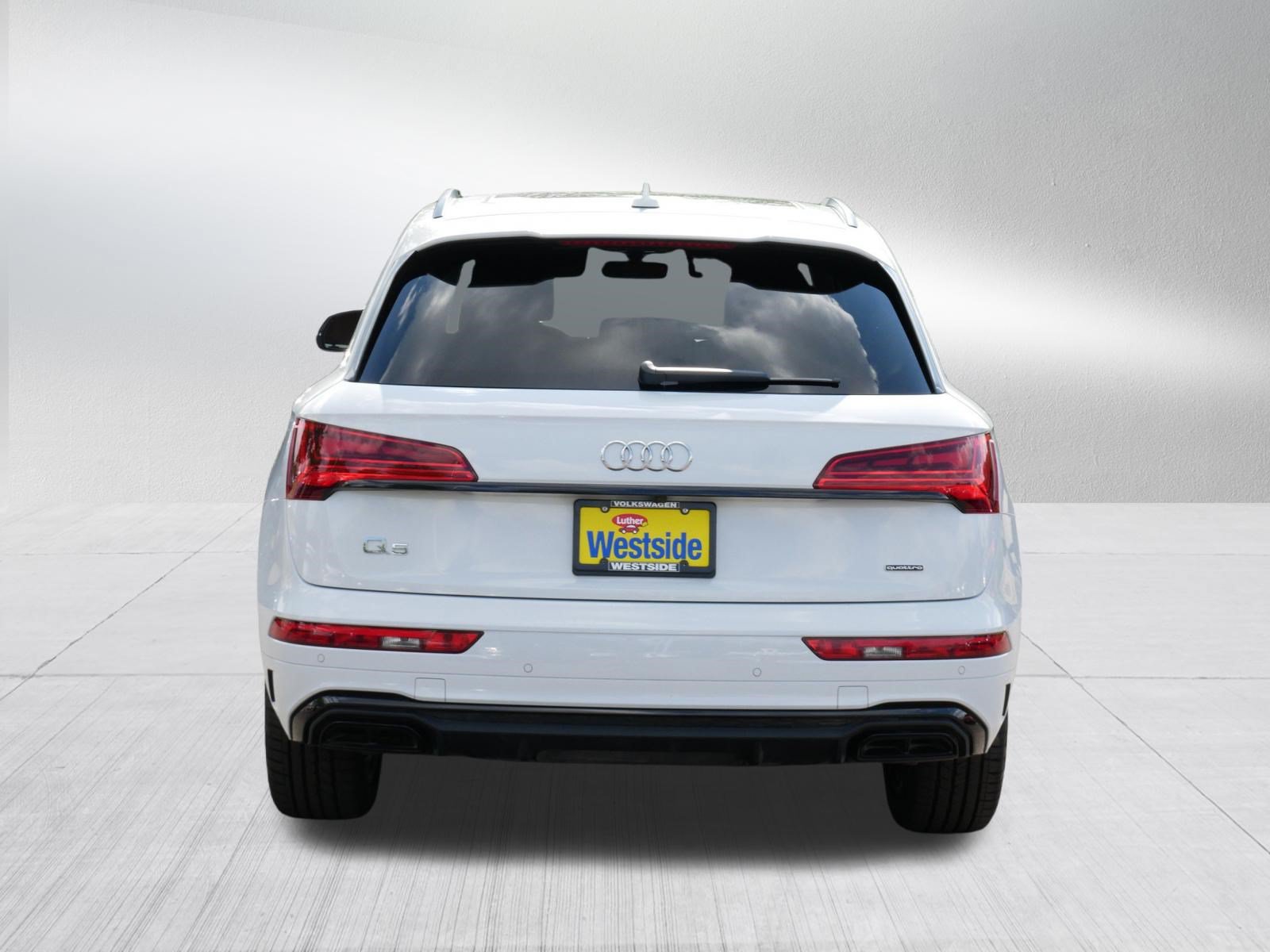 Used 2023 Audi Q5 2.0T Premium Plus w/ Premium Plus Package AWD/4WD image 6