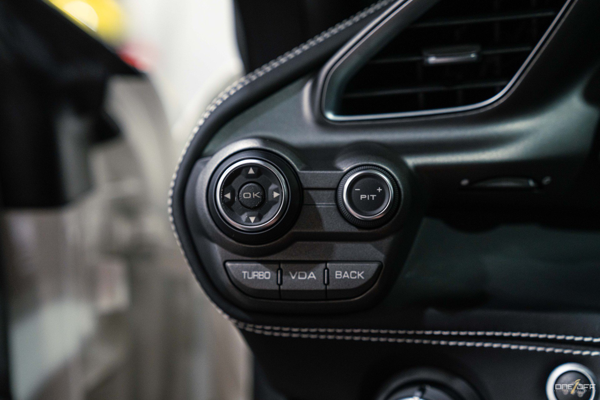 Used 2016 Ferrari 488 GTB RWD image 35